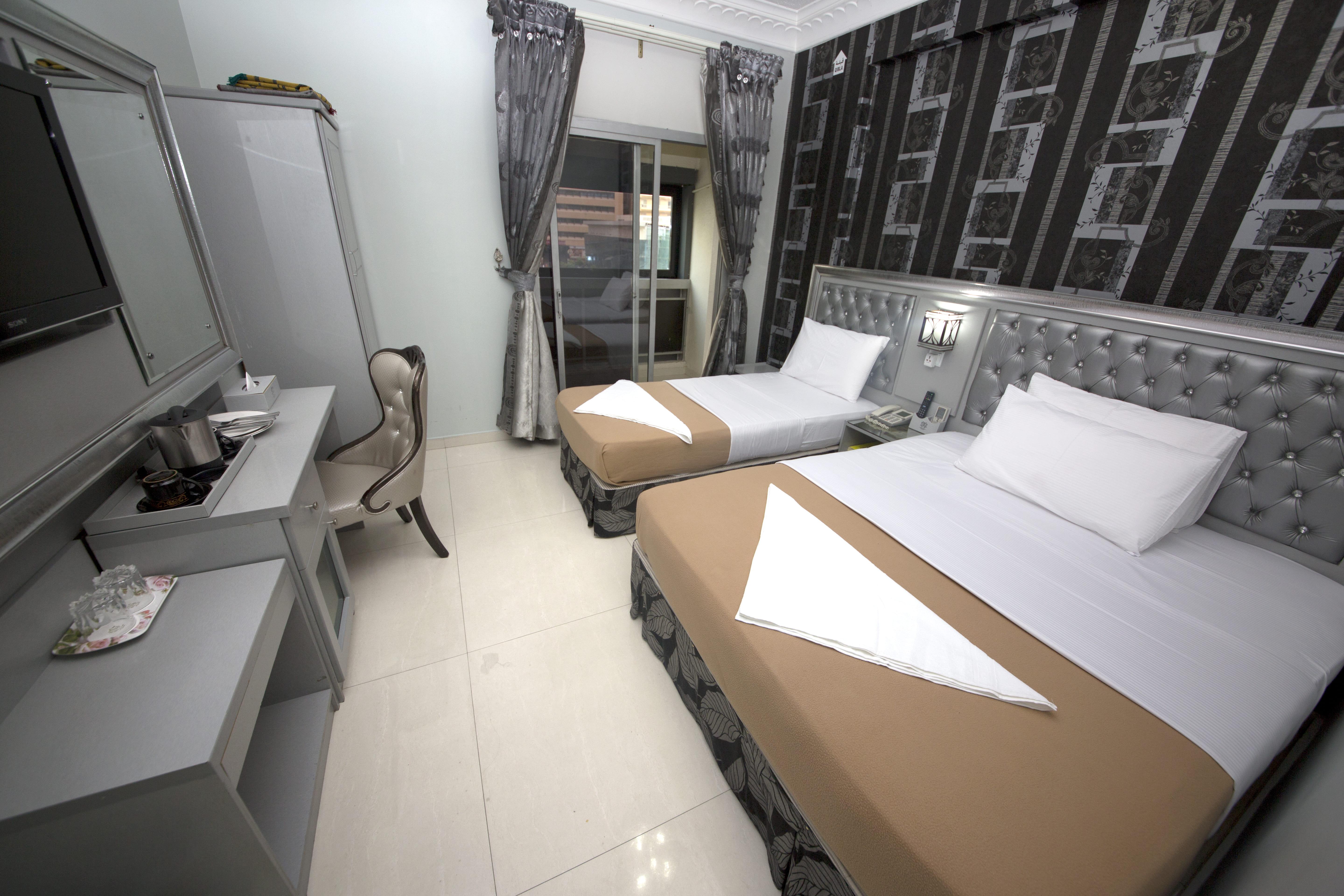 White Fort Hotel Dubai Exteriör bild