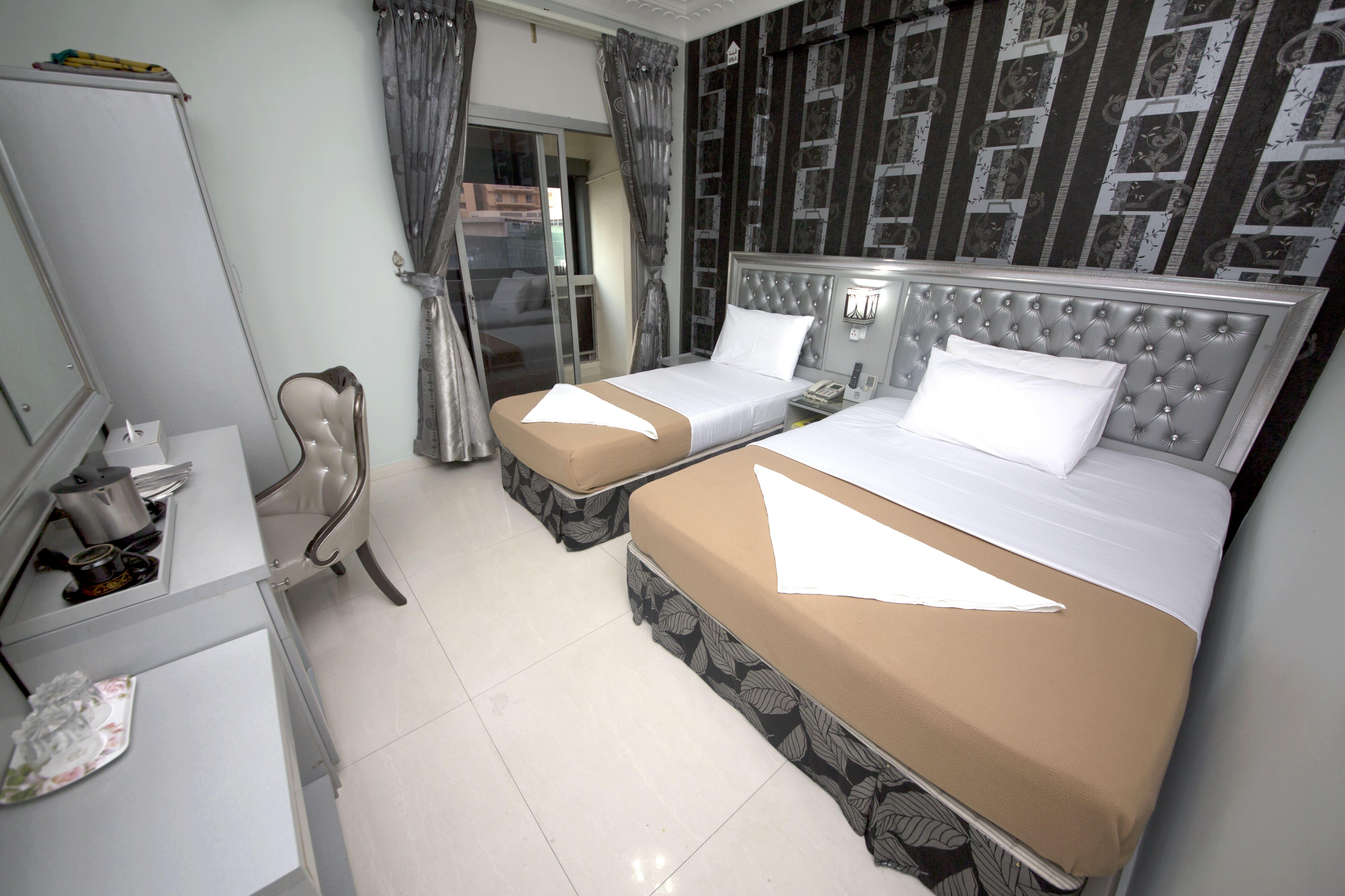White Fort Hotel Dubai Exteriör bild