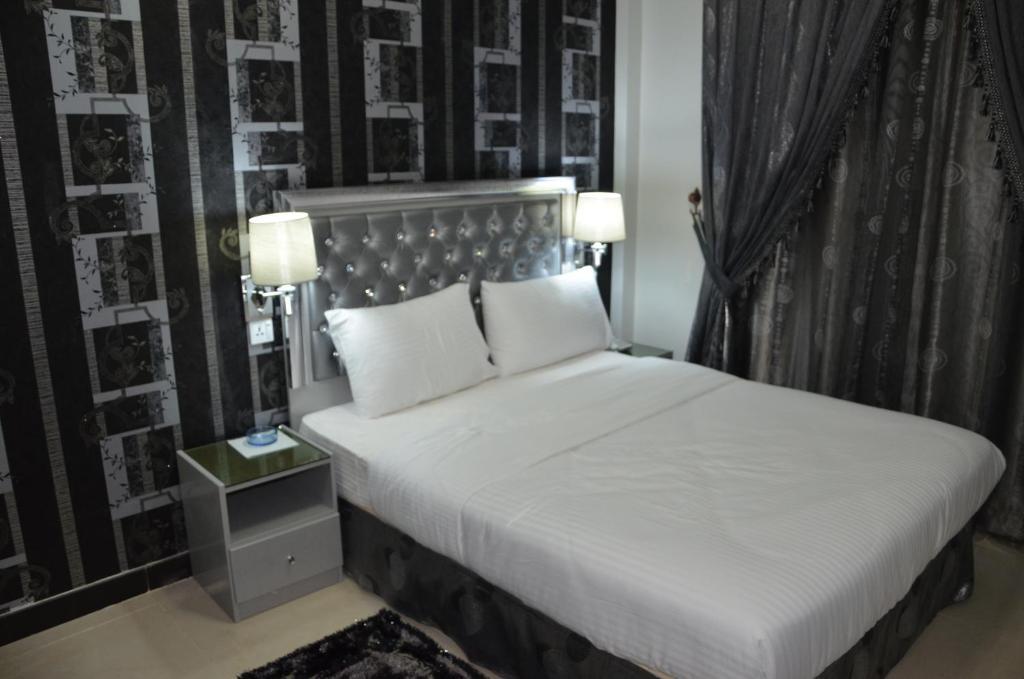 White Fort Hotel Dubai Rum bild